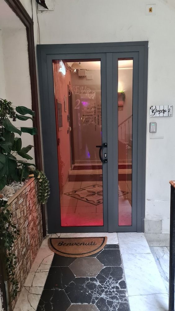 undefined Ginevra 2 4