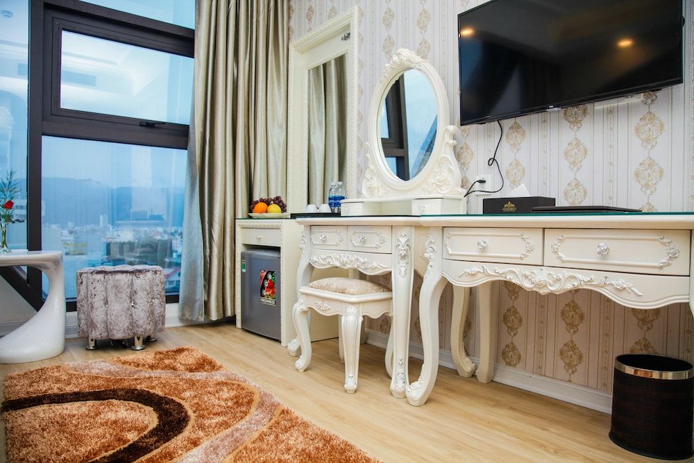 Deluxe King Room