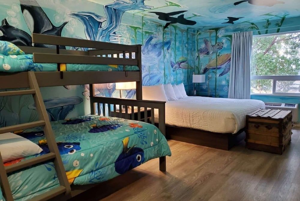 Room, 1 King Bed, Non Smoking (Under the Sea Theme)
