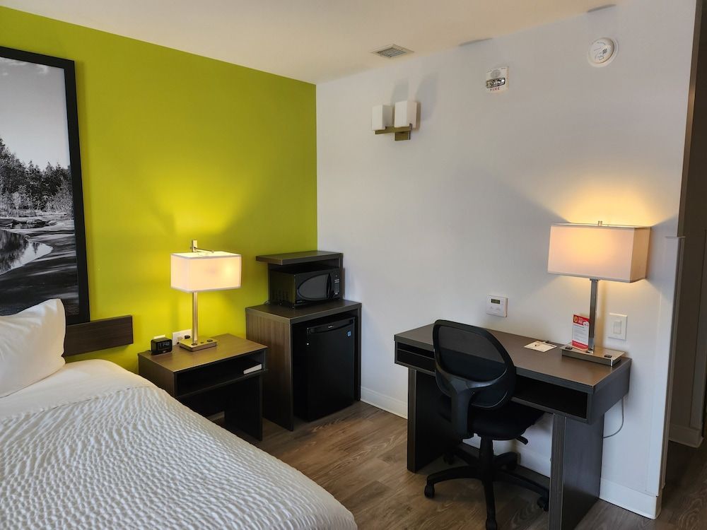 Room, 1 King Bed, Accessible, Non Smoking