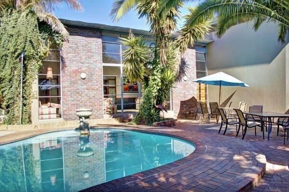 undefined African Moon Corporate House 7