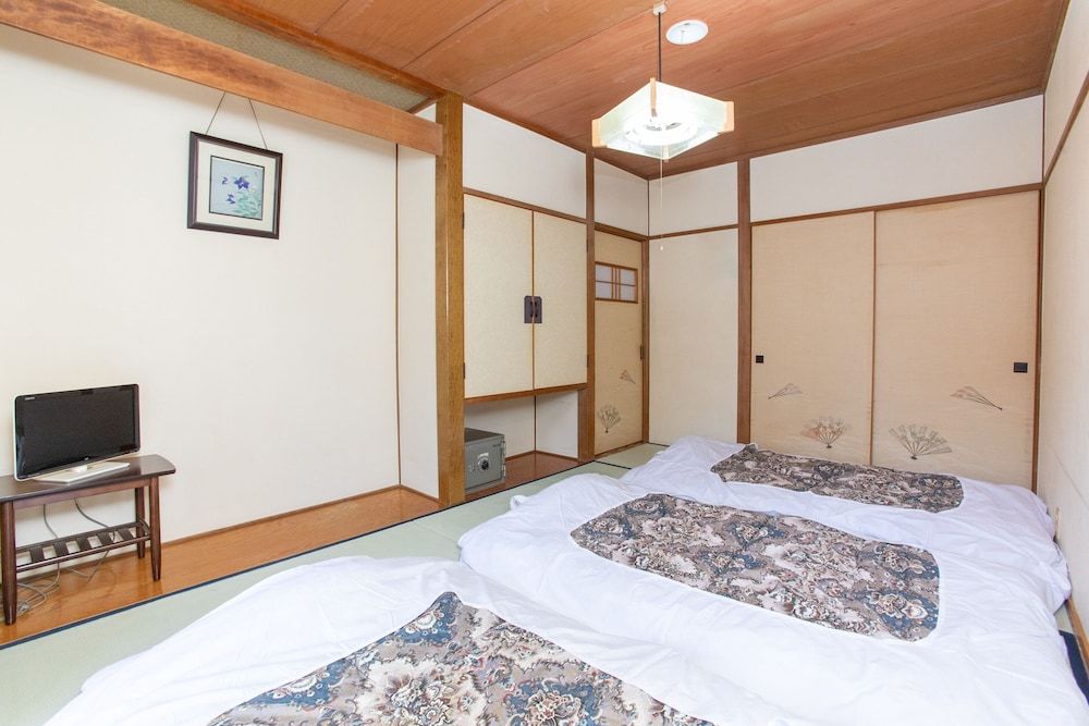 Japanese-style Triple Room with Shared Bathroom