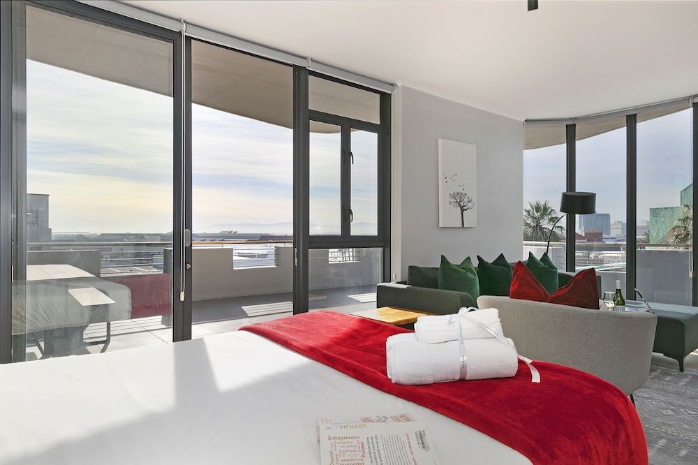 undefined Urban Artisan Aparthotel by Totalstay 5