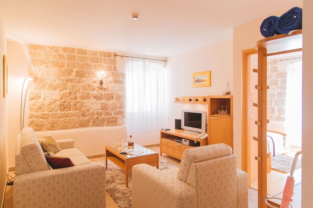 undefined Hotel Park Hvar 4