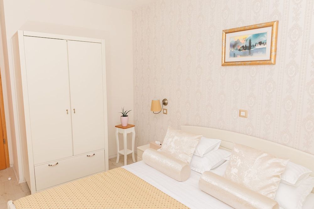 Hotel Park Hvar Suite, City View 3