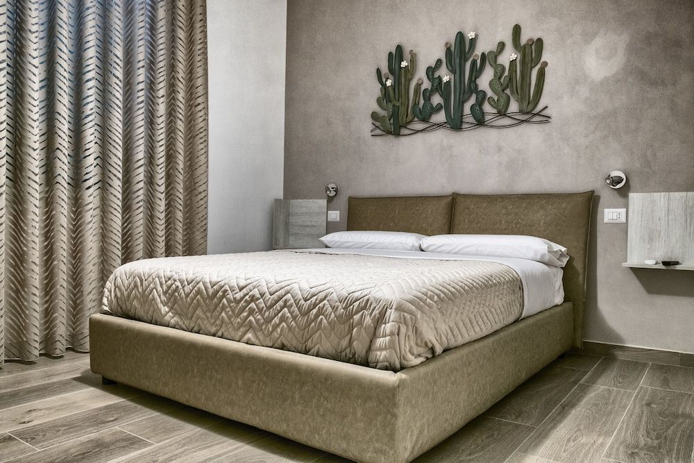 Standard Double Room, 1 Queen Bed