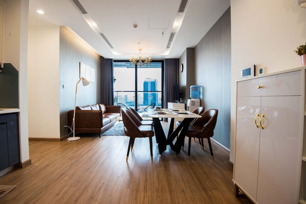 undefined Leo House Vinhomes Metropolis Apartment 8