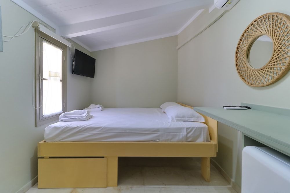 undefined Athensvintage