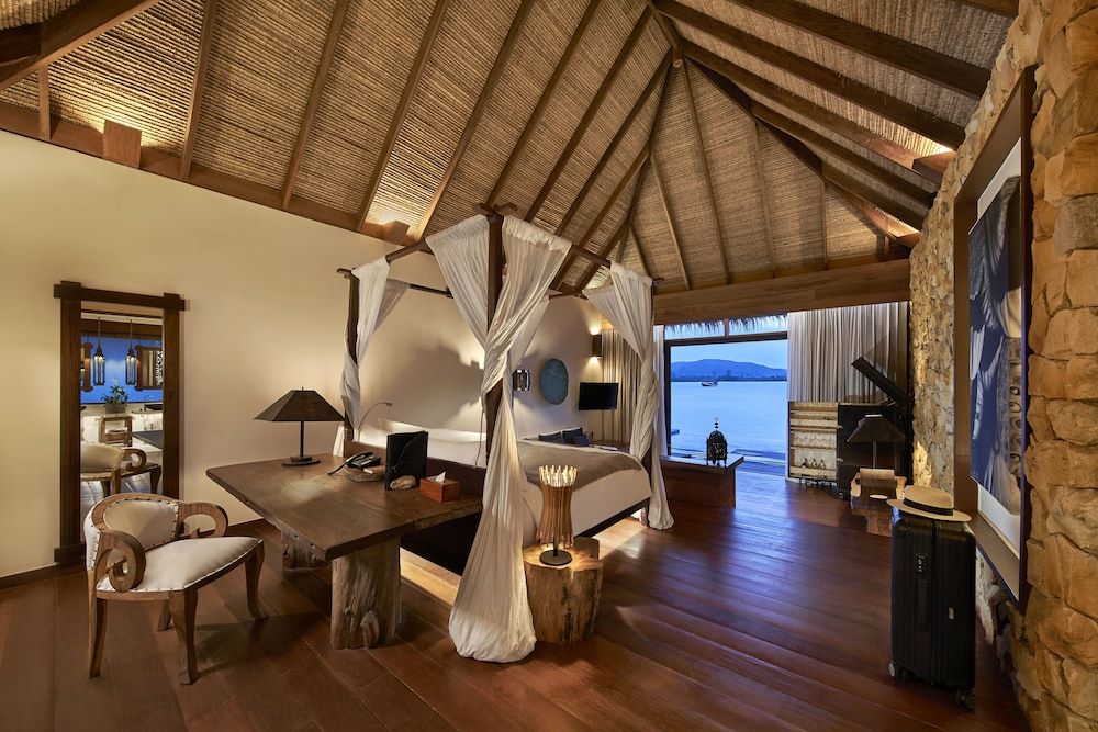 Room, 1 Bedroom (Over Water)