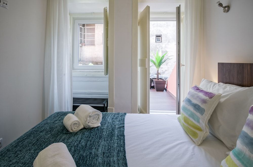 Hip Tailor Made Flat in Bairro Alto Apartment, 2 Bedrooms 8