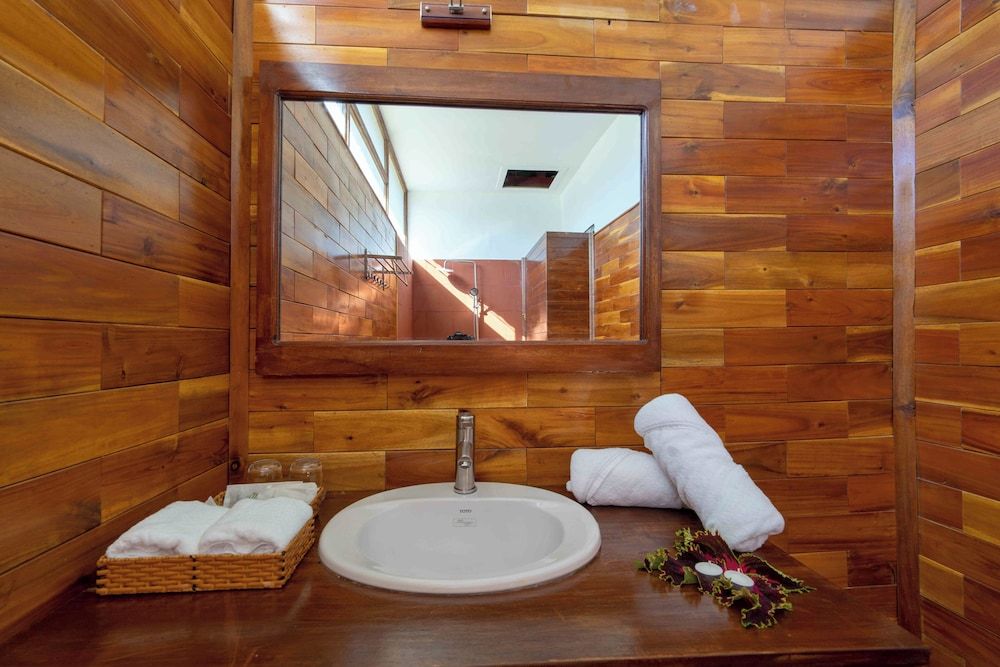 Phu Quoc Bambusa Resort Superior Room, Garden View 8