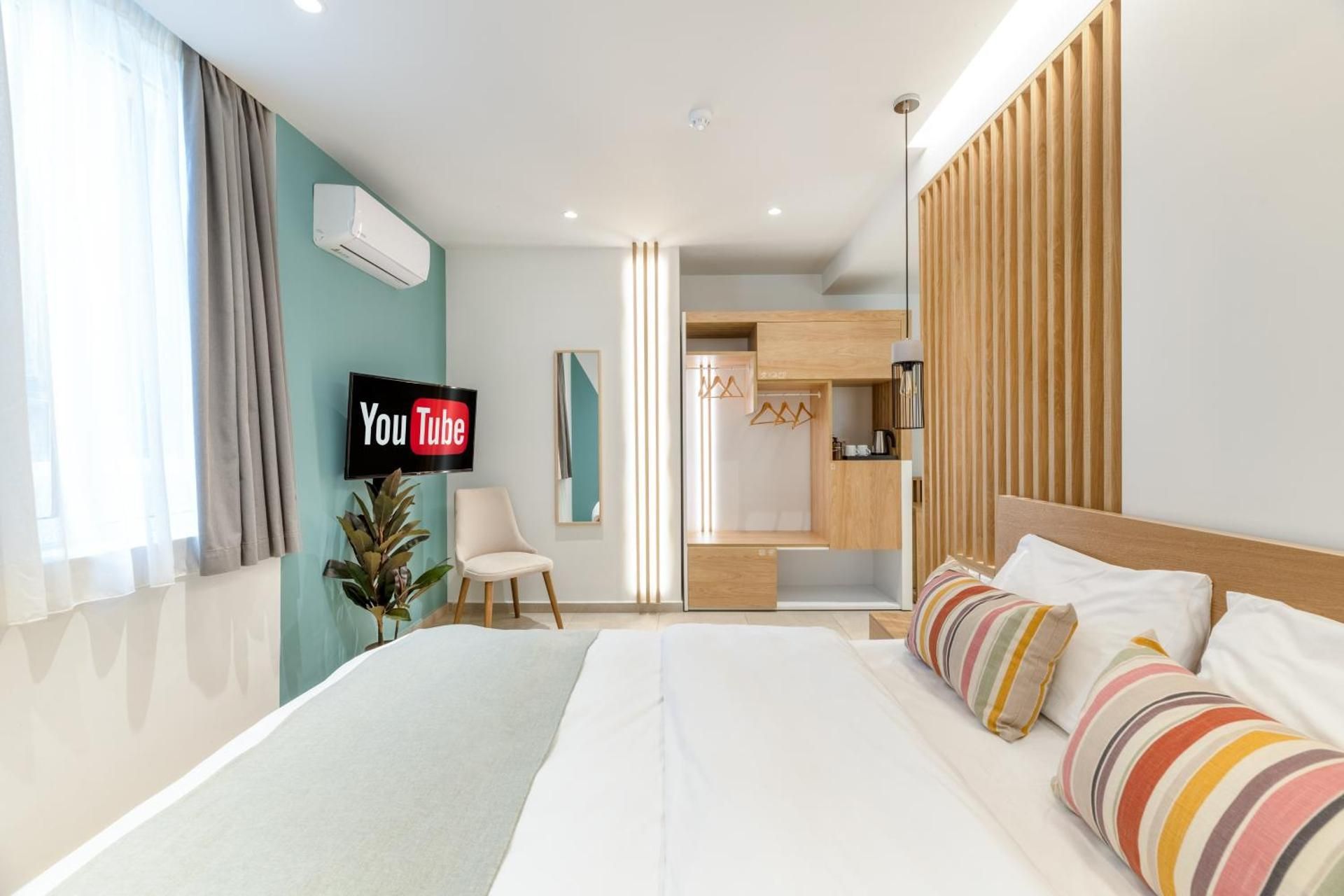 undefined STARLA STUDIOS 4