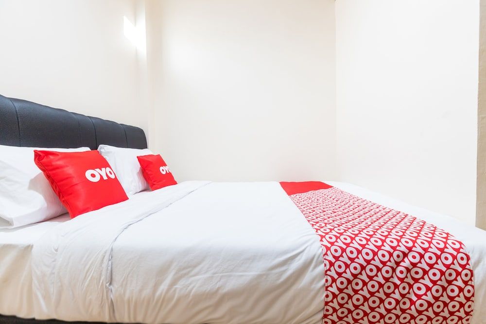 undefined OYO 1435 Residence 446 8