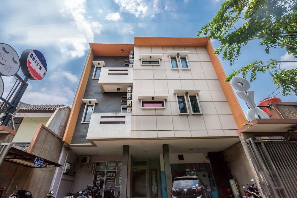 undefined OYO 1435 Residence 446 5