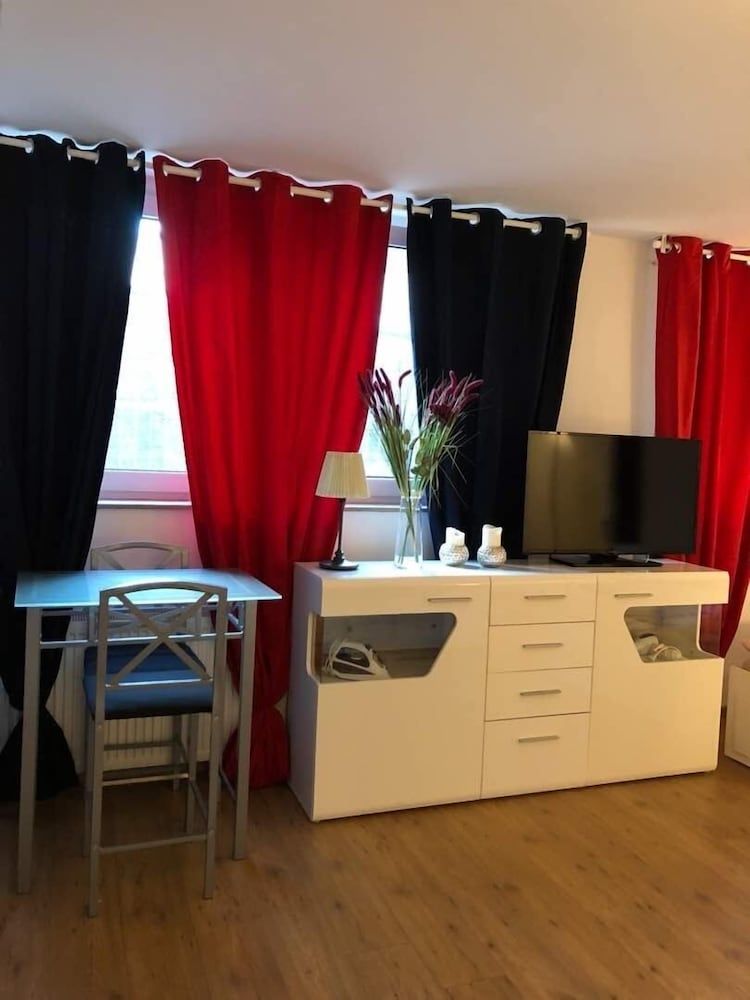 Friesenwall Centrum 5 min to Mainstation Studio (3, incl. 30 EUR Cleaning Fee) 23