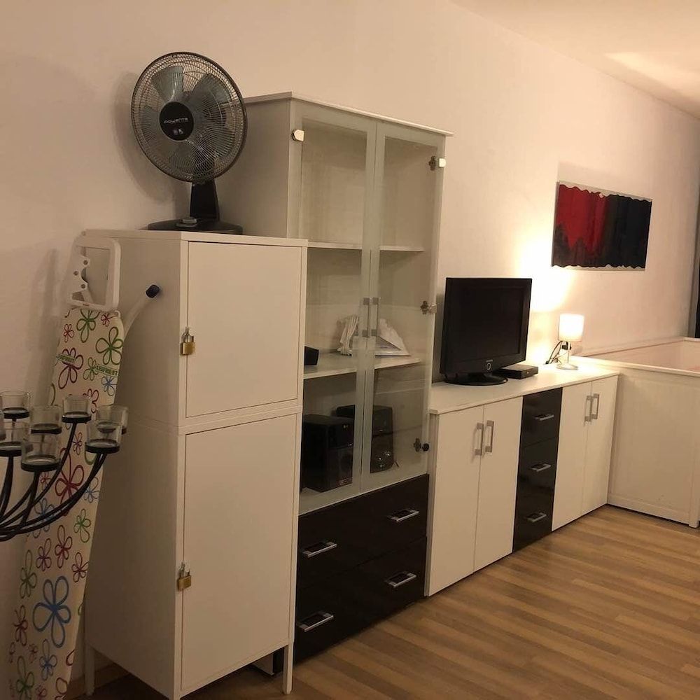 Friesenwall Centrum 5 min to Mainstation Studio (3, incl. 30 EUR Cleaning Fee) 28