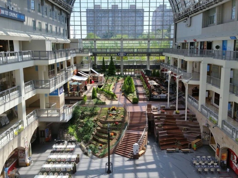 undefined Cozy and Convenient Royal Heights 9