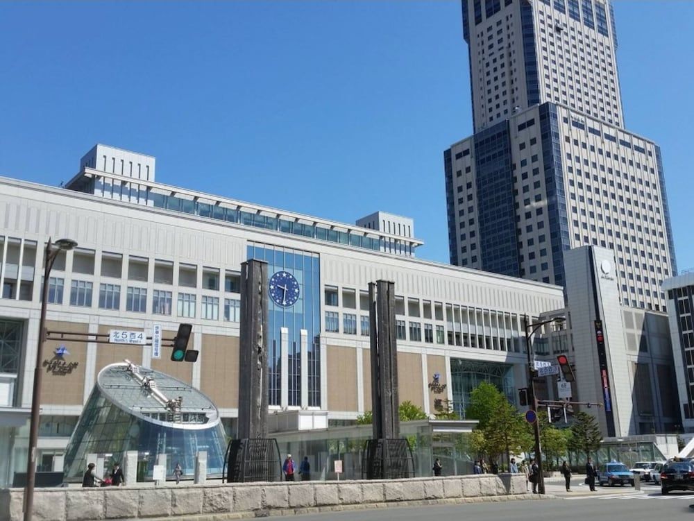 undefined Cozy and Convenient Royal Heights 4