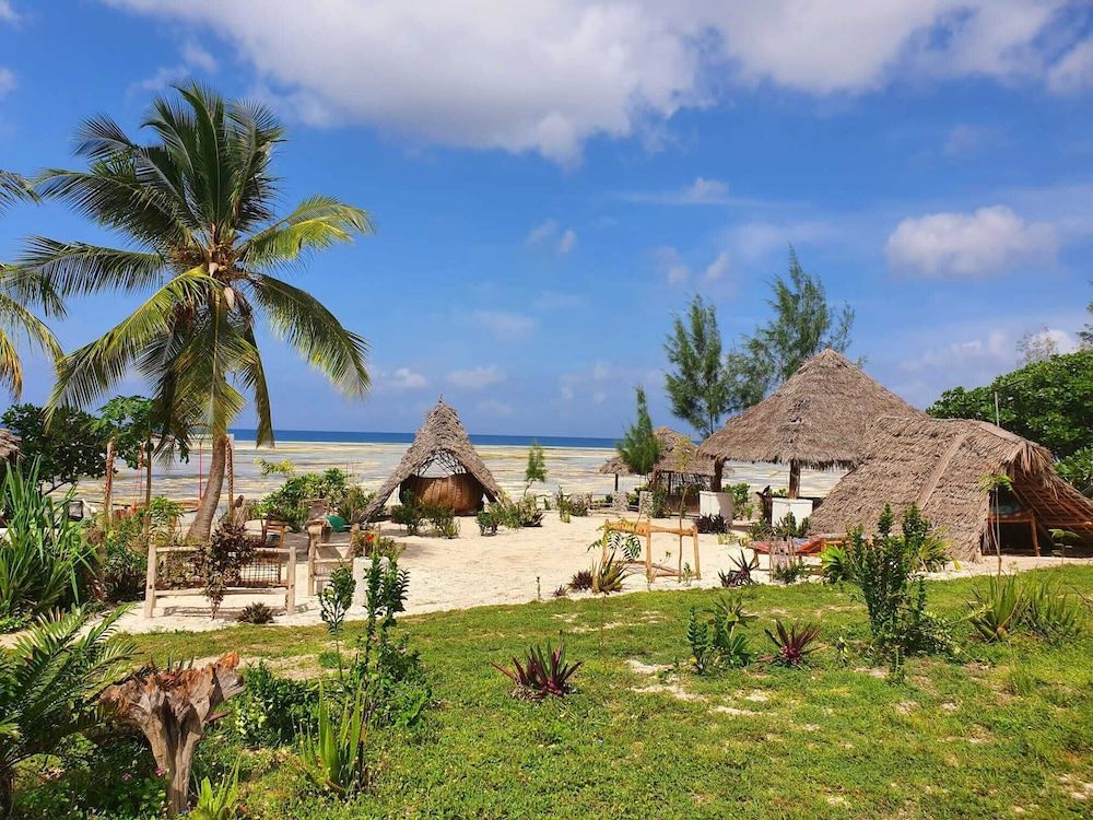 undefined JCB resort 8