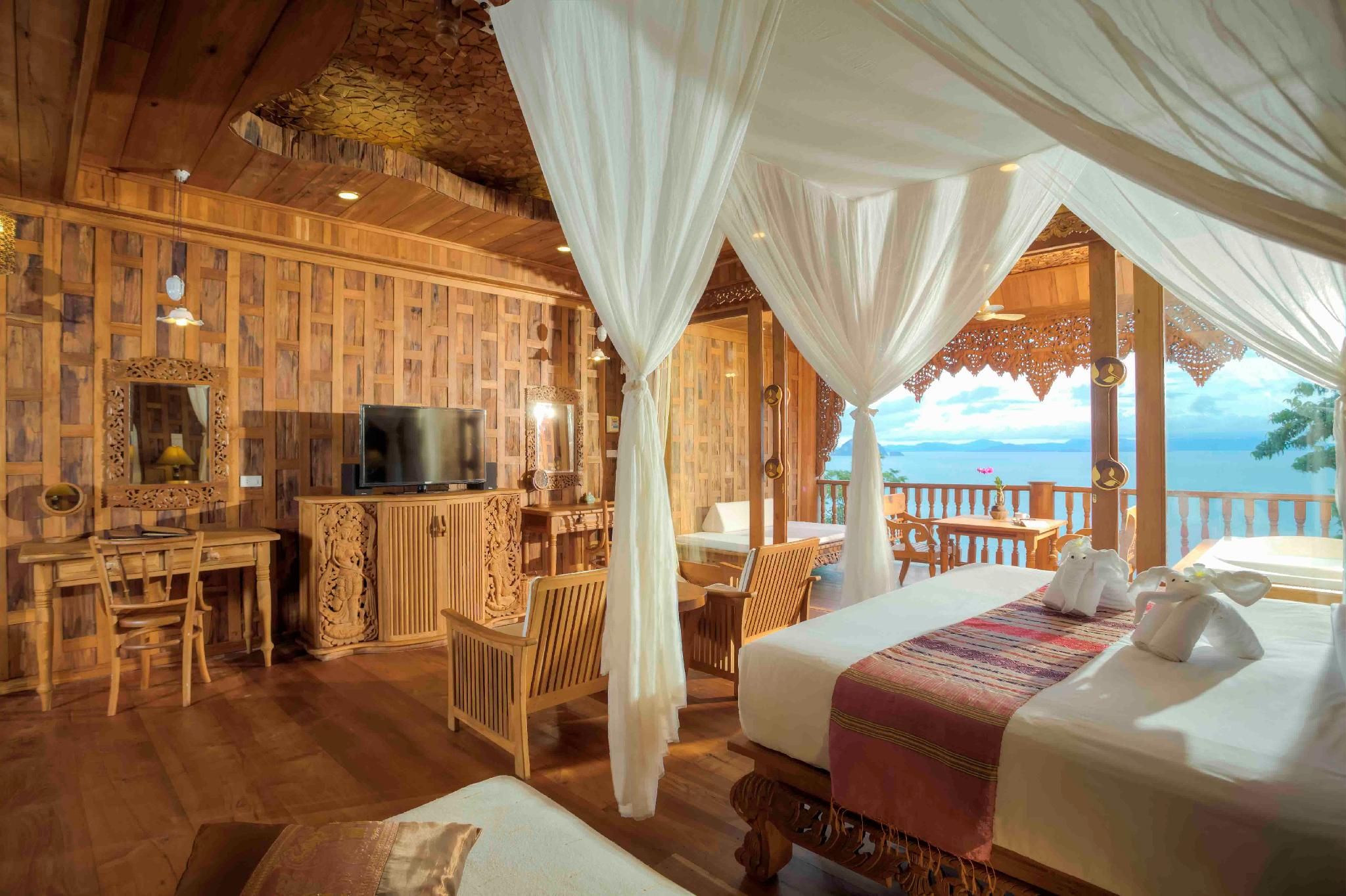 Grand Deluxe Ocean View with Free THB 1,500 Net Resort Credit Per Night