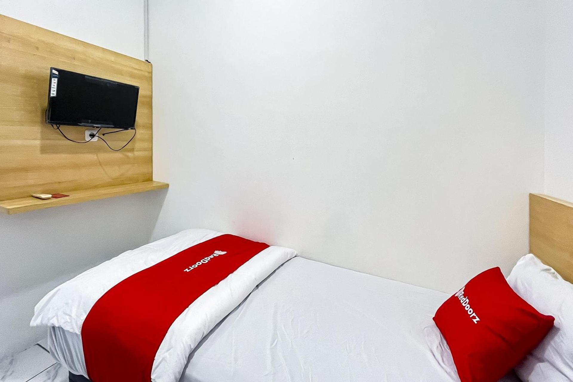 Standard Single Rooms