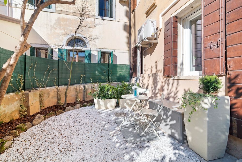 Garden Mini Flat Specola Apartment, 1 Bedroom 12