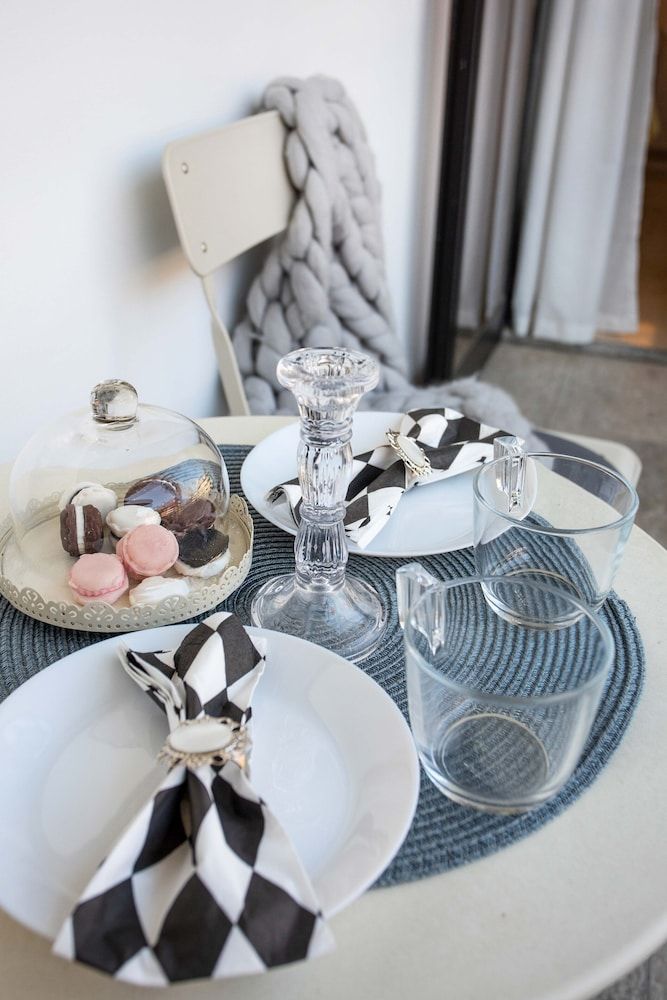 undefined Beautiful and Cozy Studio Near City Center 9