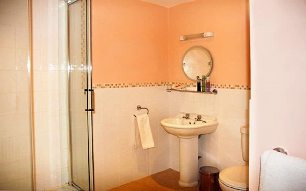 Hillbrow Farm B&B Double Room, 1 King Bed, Ground Floor 2