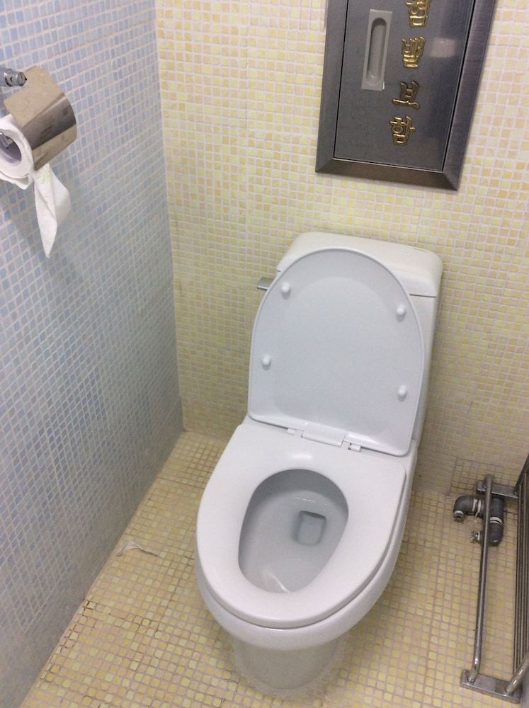 The Core Albergue - Hostel Comfort Twin Room, Women only (Contact hotel for check-in process) 4