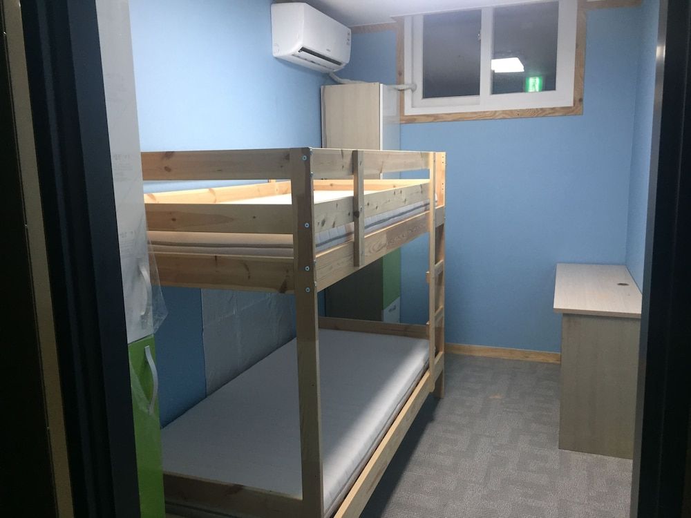 The Core Albergue - Hostel Comfort Twin Room, Women only (Contact hotel for check-in process) 2