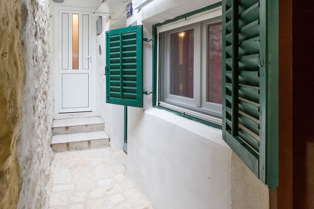 undefined Modern and Practical Studio in the Heart of Split 4