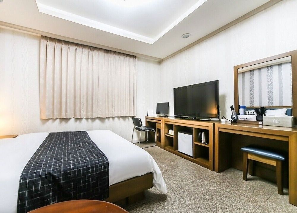 Modern Business Hotel Standard Room, Non Smoking