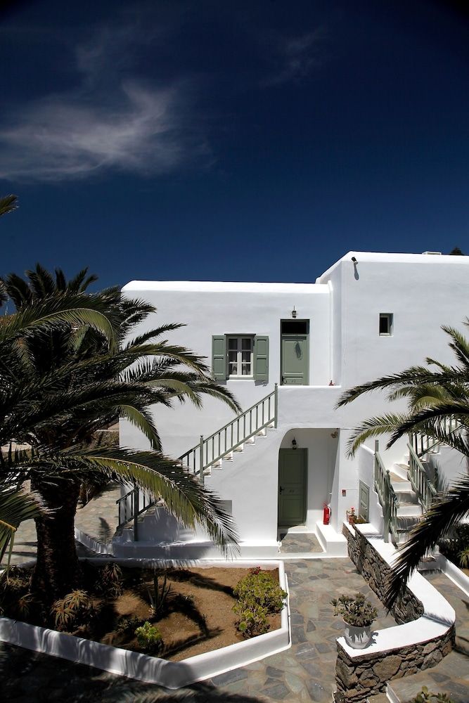 undefined Olia Hotel 8