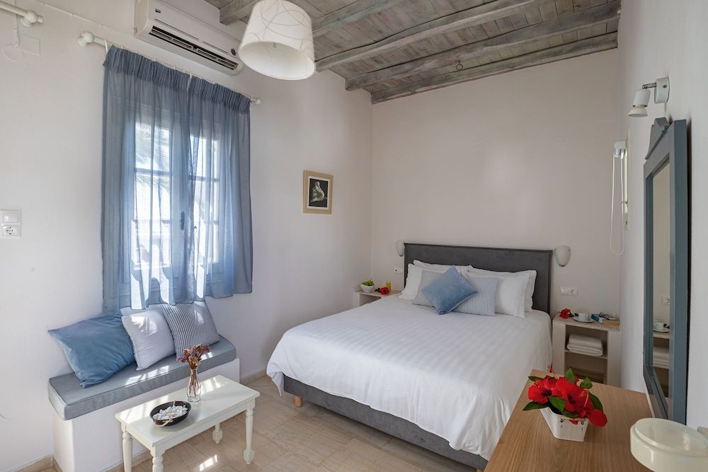 Olia Hotel Standard Room, Garden View 2