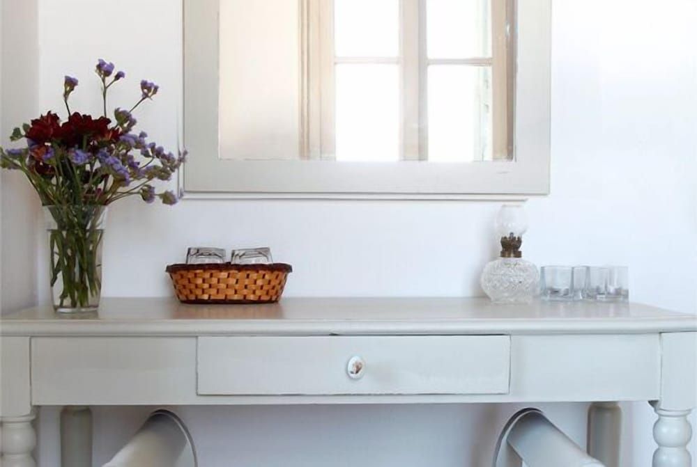 Olia Hotel Standard Room, Garden View 3