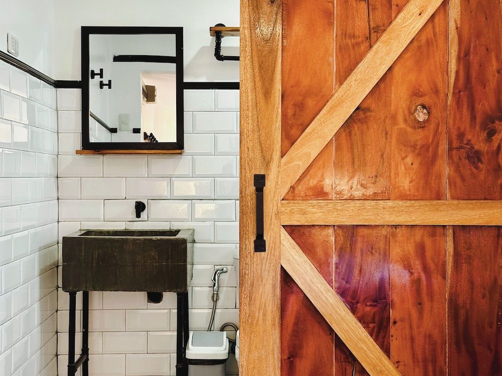 Pig Dive Hostel Comfort Double Room 16