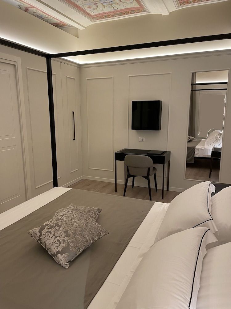 La Bella Modena Centro Luxury Room 17