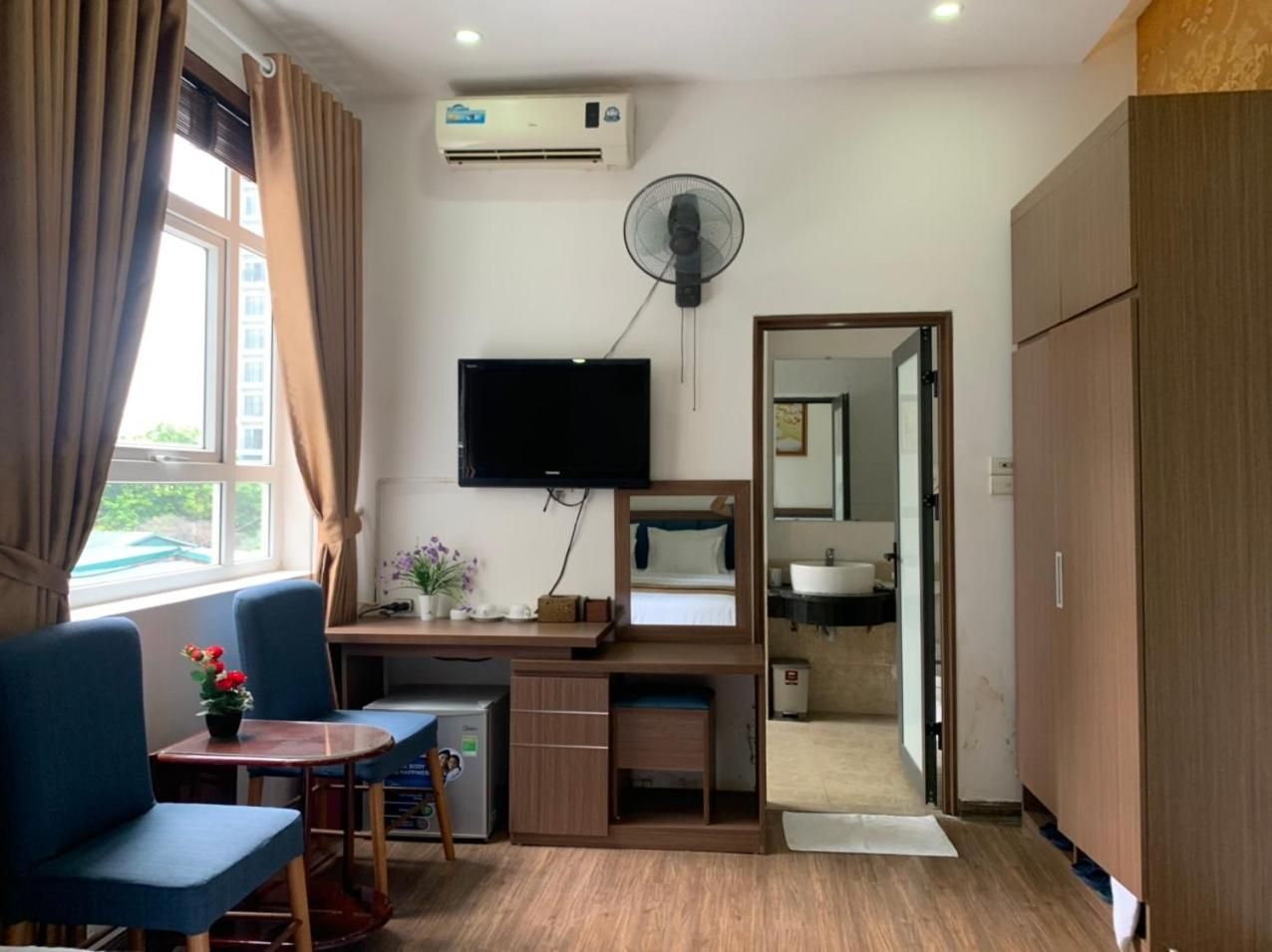 undefined Duc Long Hotel 7