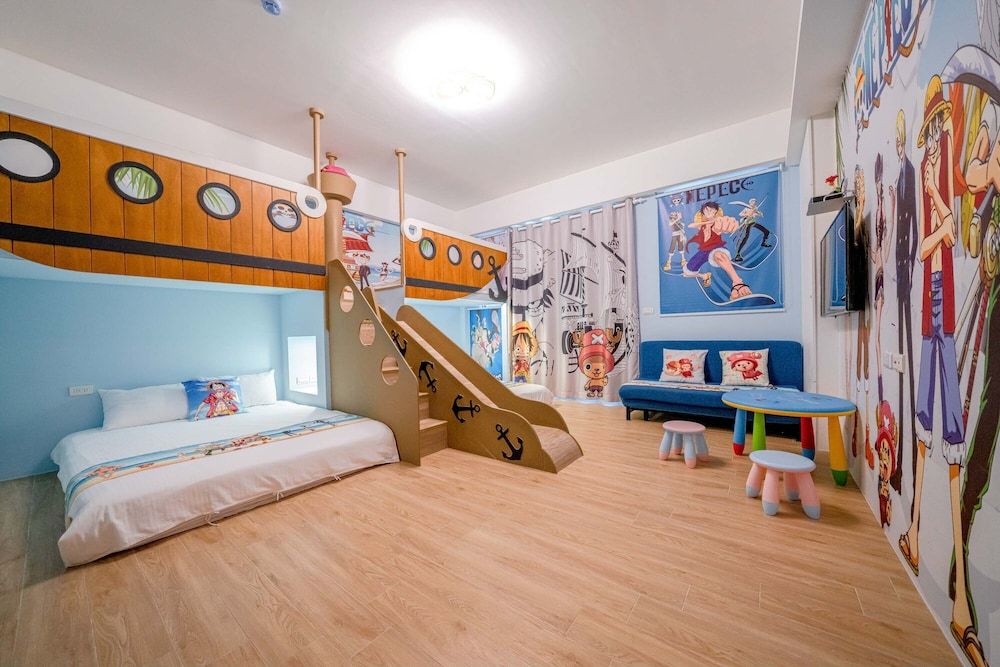 Han Tian Slide Family Room