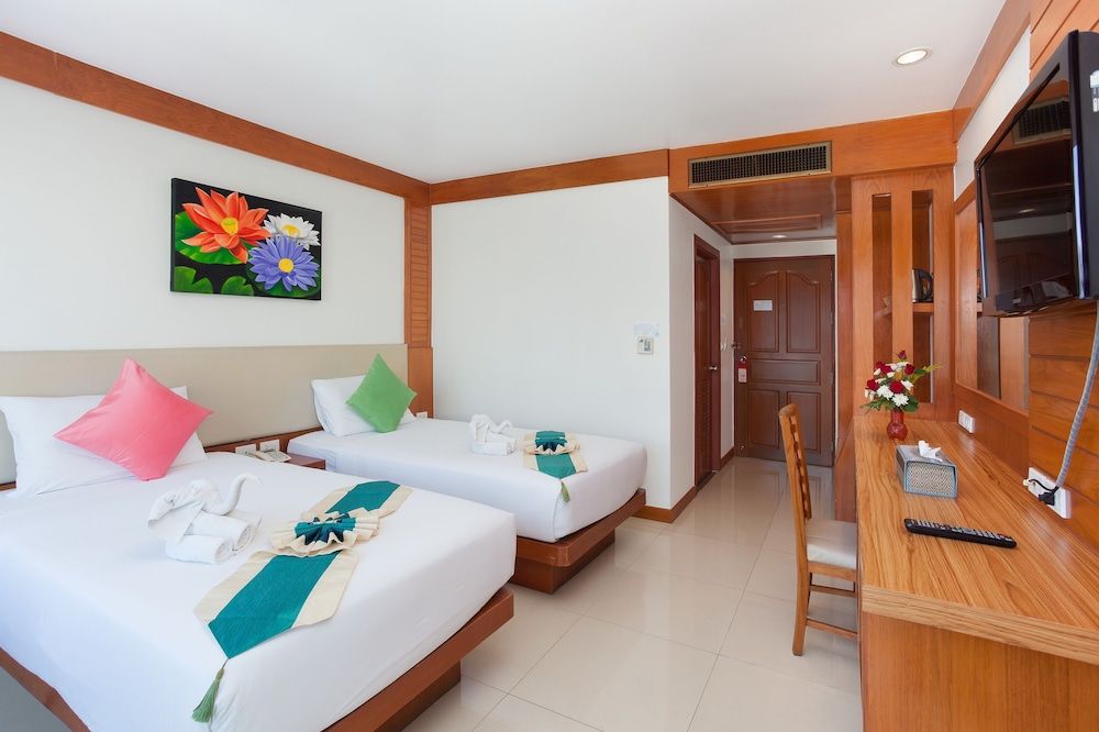 Baumancasa Beach Resort Deluxe Room 3