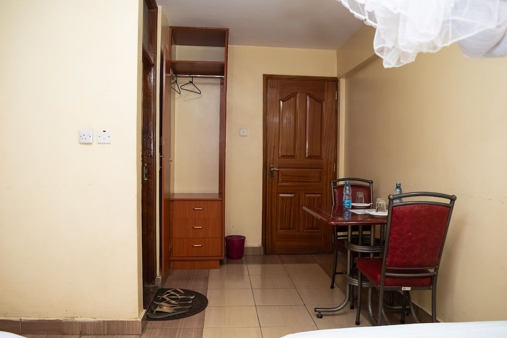 undefined Ngara Riverside Hotel 8