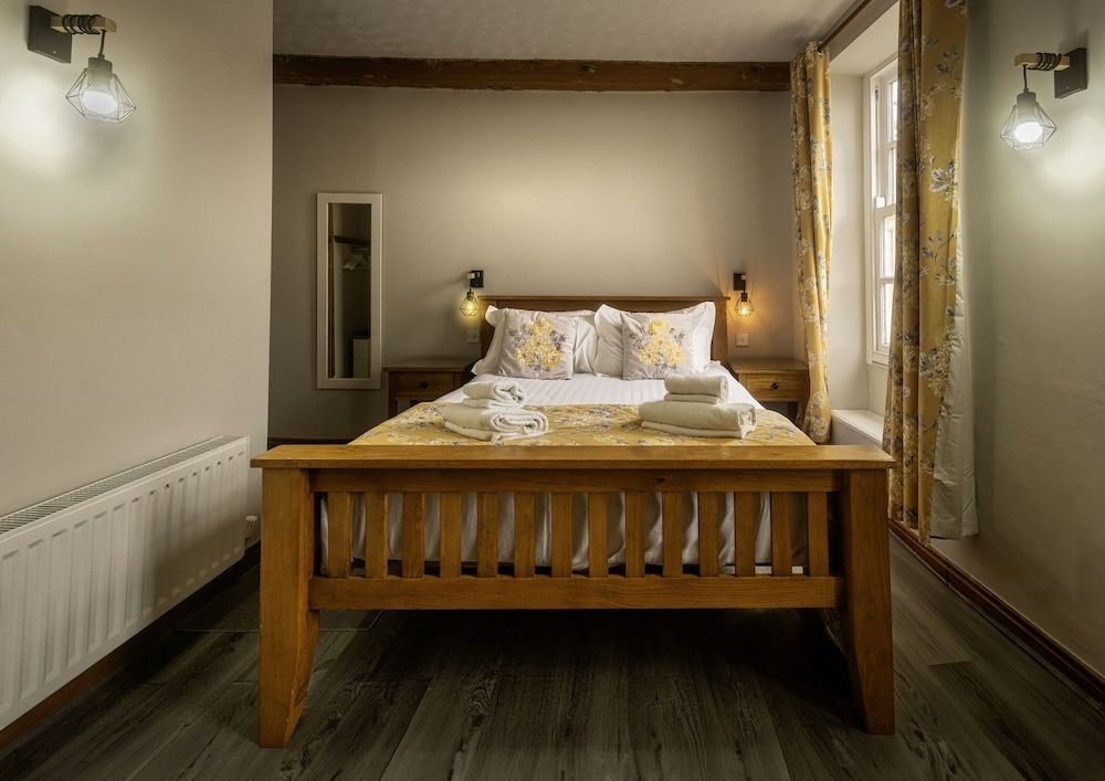 The Green Dragon Deluxe Double Room, Ensuite (Dog friendly)