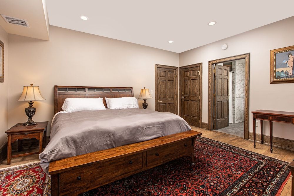 undefined Frederick Stearns House Historic Inn 2