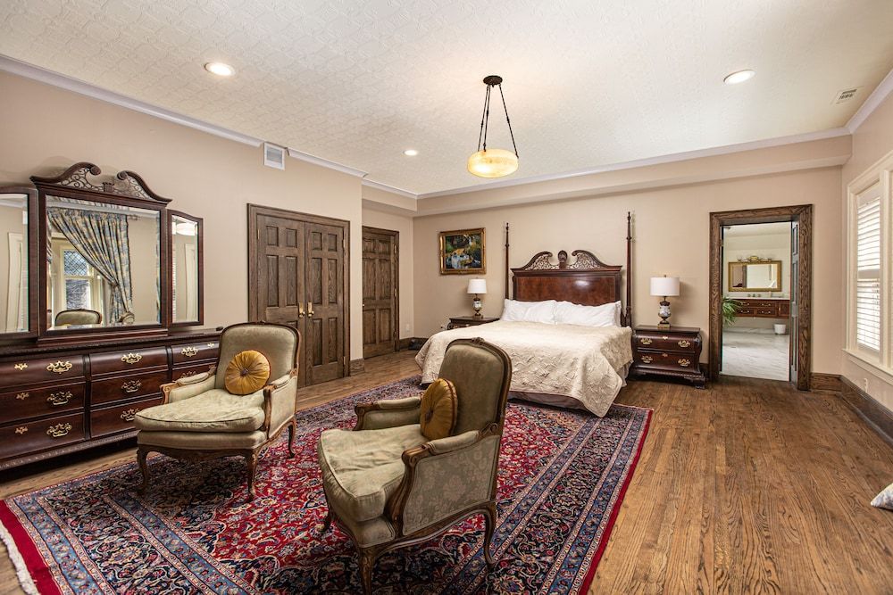 undefined Frederick Stearns House Historic Inn