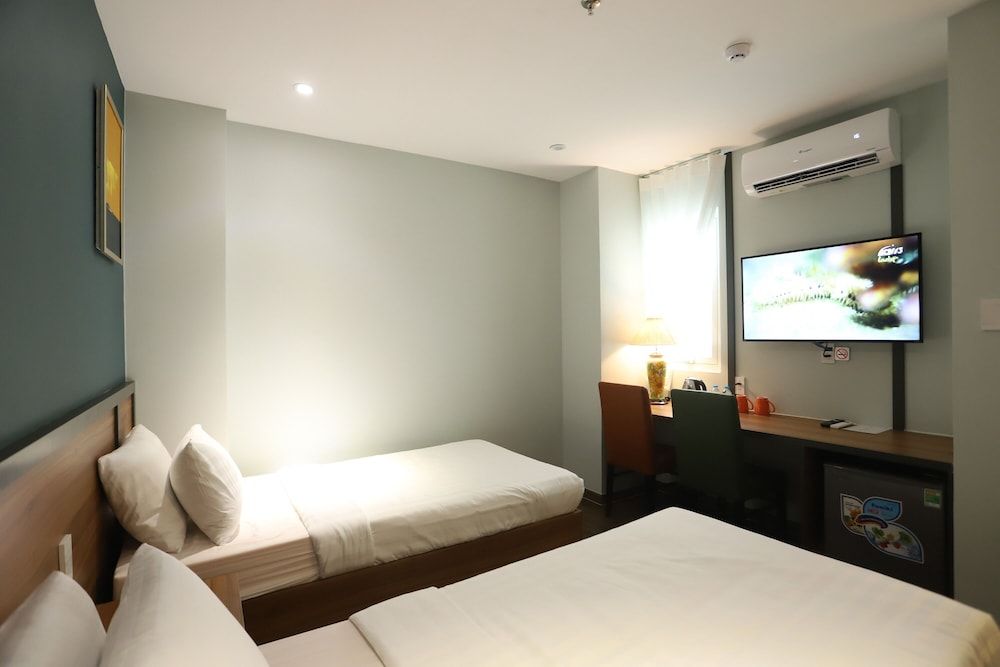 undefined Lanura Apartments and Hotel 6