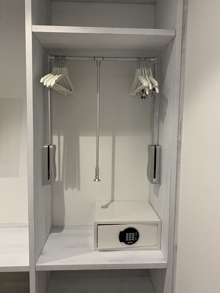 Nerja Casual Rooms Twin Room (Accesible) 5