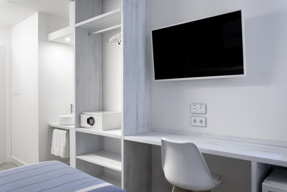 Nerja Casual Rooms Superior Double Room, Balcony 7