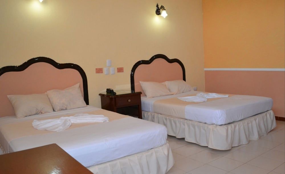 Hotel Plaza Standard Room, 1 Double Bed 4