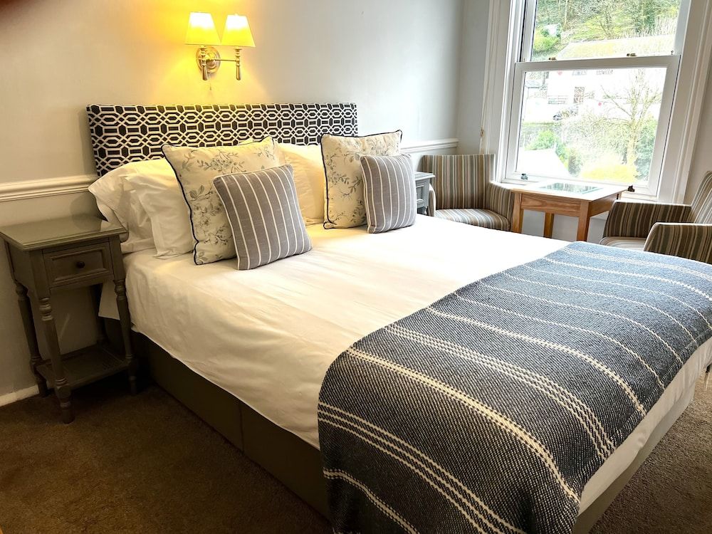The Claremont Hotel - Adult Only Double Room, Ensuite (Room 2, 2nd Floor, Front Large) 3