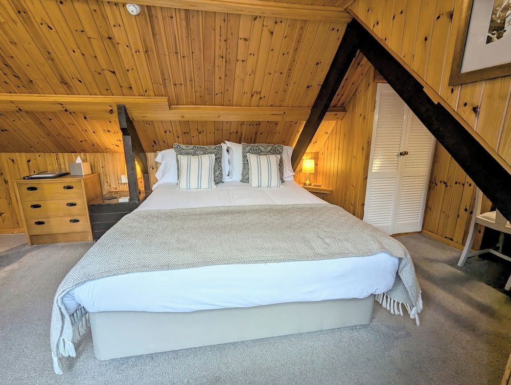 Double Room, 1 King Bed, Ensuite (Not dog friendly)